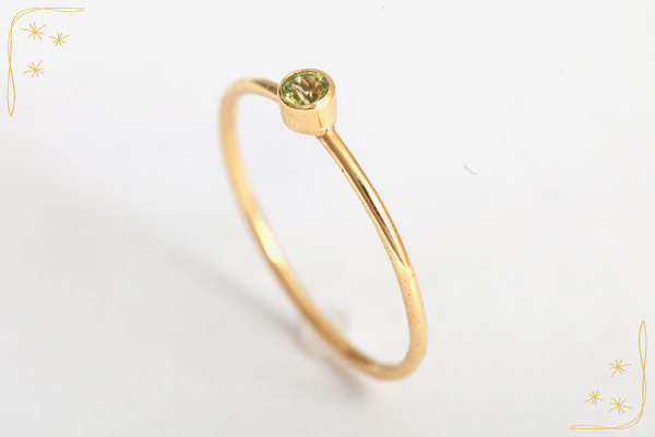 一粒の天然石のリング